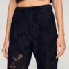 Broek van guipurekant Broek van guipurekant