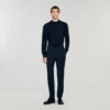 Elastische broek met rechte pijpen Elastische broek met rechte pijpen