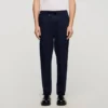 Elastische broek met rechte pijpen Elastische broek met rechte pijpen