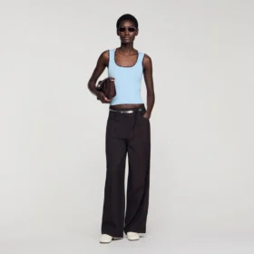 Gebreide top met gehaakte details