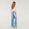 Jeans met rechte pijpen en strass-steentjes Jeans met rechte pijpen en strass-steentjes