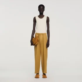 Linnen broek met wijde pijpen en elastische tailleband Linnen broek met wijde pijpen en elastische tailleband