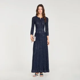 Maxirok van gebreid materiaal met strass-steentjes
