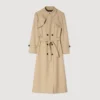 Trenchcoat met riemen en dubbele rij knopen Trenchcoat met riemen en dubbele rij knopen