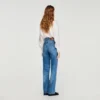 Uitlopende, vervaagde jeans Uitlopende, vervaagde jeans