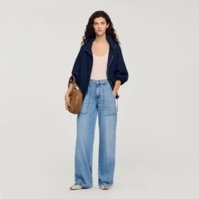Verbleekte jeans met wijde, rechte pijpen Verbleekte jeans met wijde, rechte pijpen